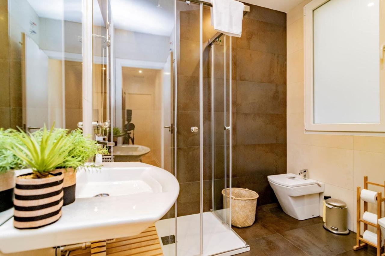 Juan Bravo Suites Madrid Exteriör bild
