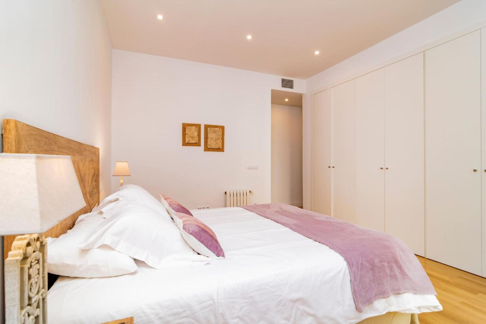 Juan Bravo Suites Madrid Exteriör bild