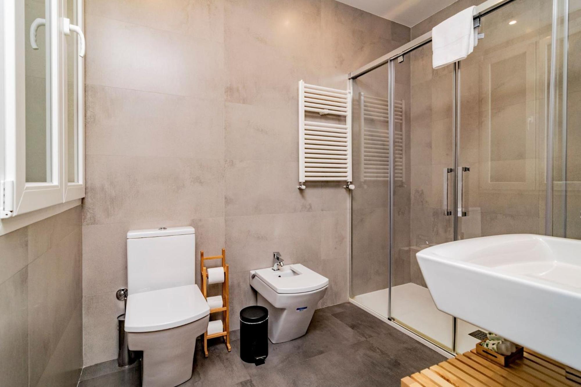 Juan Bravo Suites Madrid Exteriör bild